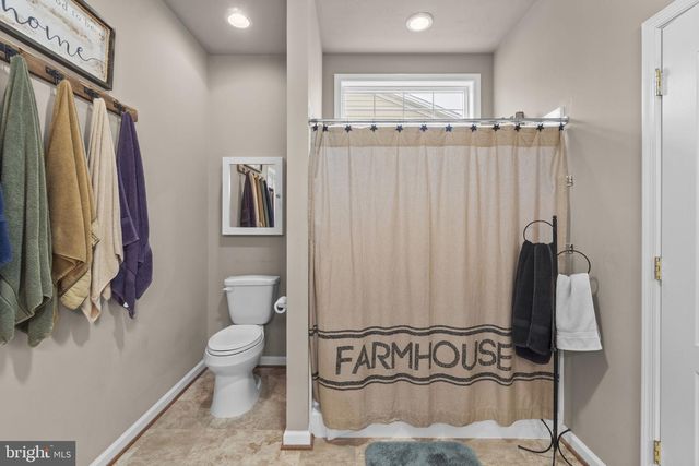 7 STONERS CIR, Littlestown, PA 17340