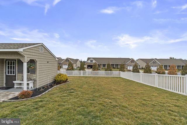 7 STONERS CIR, Littlestown, PA 17340