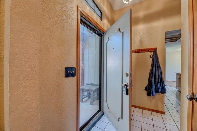 304 Bradgate Drive, Yukon, OK 73099