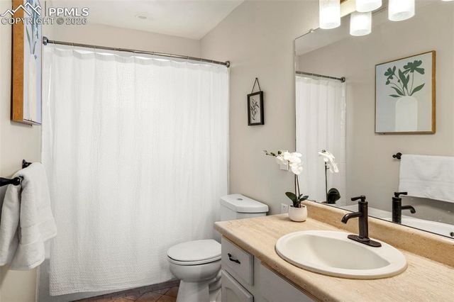 4684 Winewood Village Drive, Colorado Springs, CO 80917