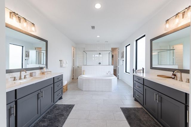 216 Rosetta LOOP, Liberty Hill, TX 78642