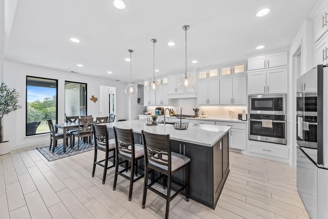 216 Rosetta LOOP, Liberty Hill, TX 78642