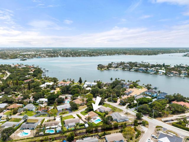 303 W Norfolk Road, Jupiter, FL 33469