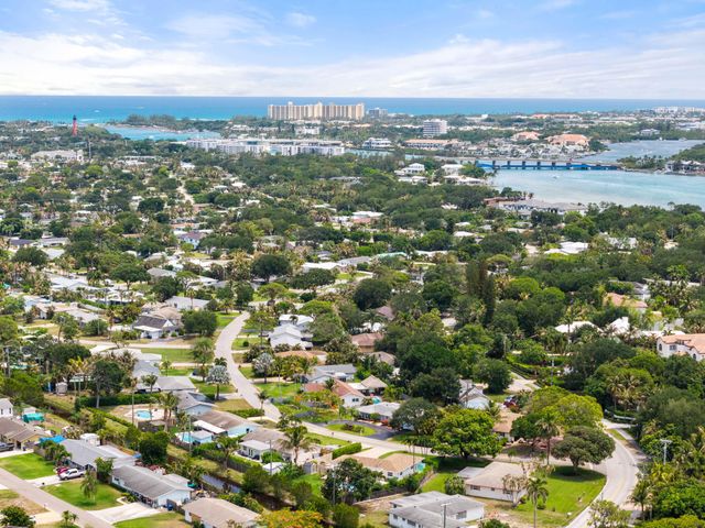 303 W Norfolk Road, Jupiter, FL 33469