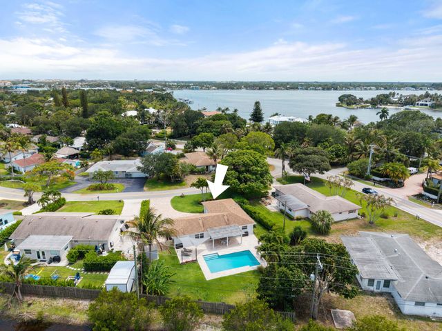 303 W Norfolk Road, Jupiter, FL 33469