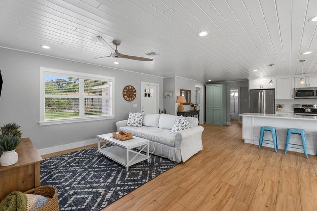 303 W Norfolk Road, Jupiter, FL 33469