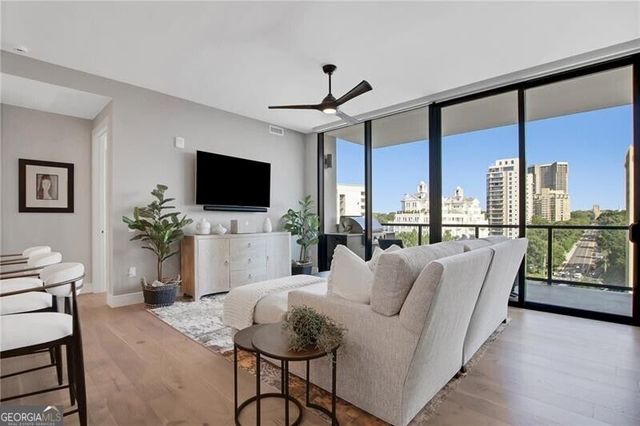 2425 Peachtree Road NE 1203, Atlanta, GA 30305