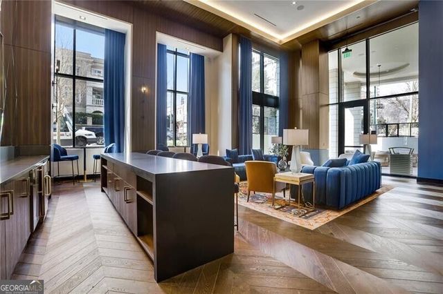 2425 Peachtree Road NE 1203, Atlanta, GA 30305
