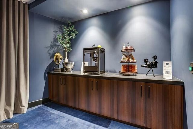 2425 Peachtree Road NE 1203, Atlanta, GA 30305
