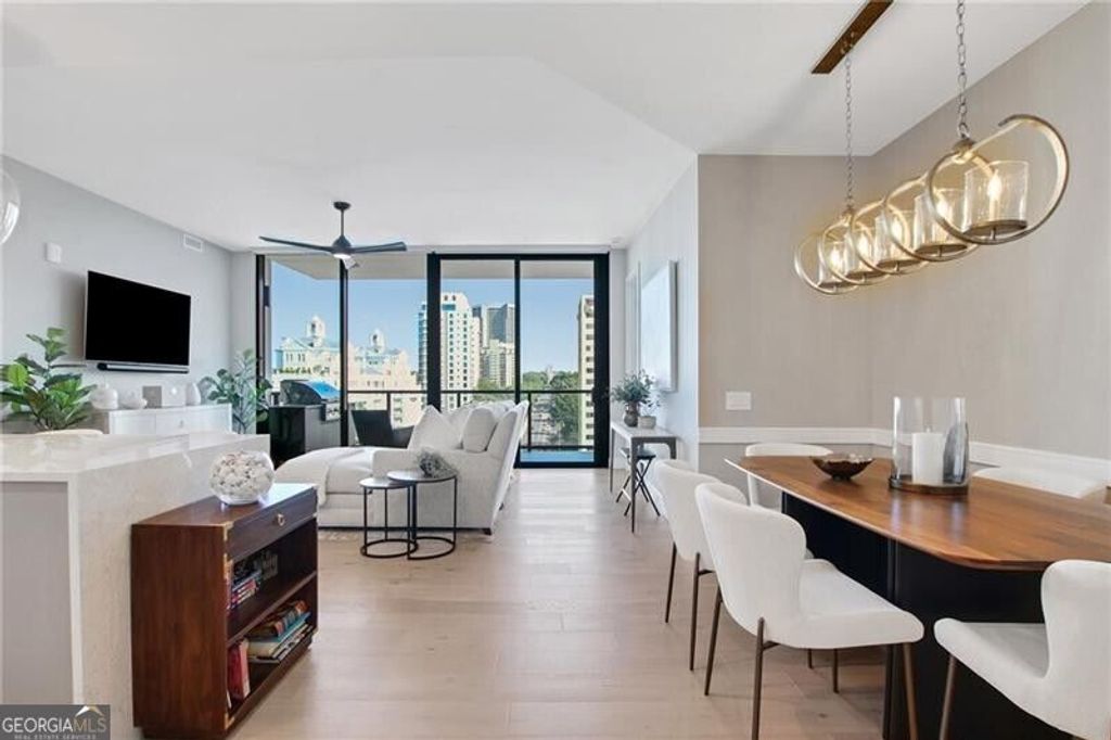 2425 Peachtree Road NE 1203, Atlanta, GA 30305