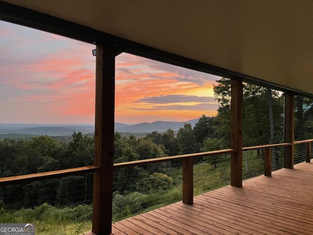 945 Hickory Nut Mountain Road, Clarkesville, GA 30523