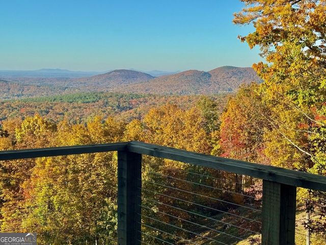945 Hickory Nut Mountain Road, Clarkesville, GA 30523