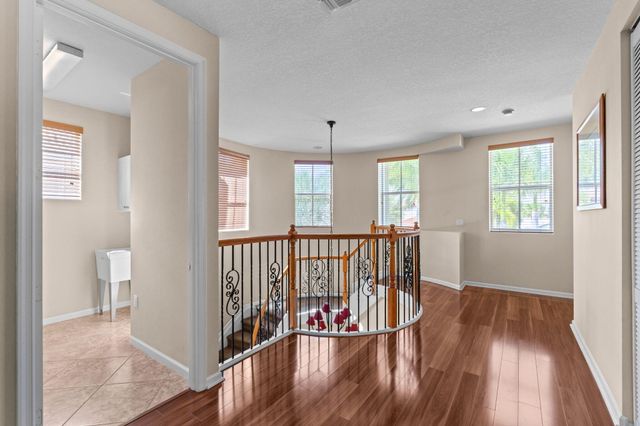 9723 Phipps Lane, Wellington, FL 33414