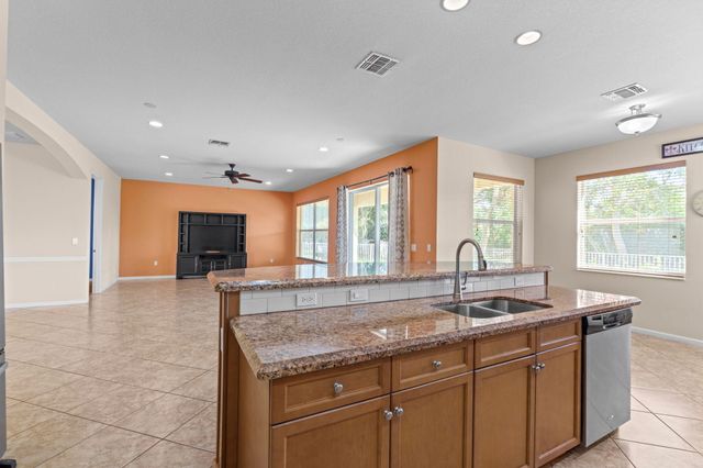 9723 Phipps Lane, Wellington, FL 33414