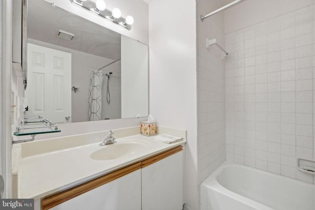 6543 TARTAN VISTA DR, Alexandria, VA 22312