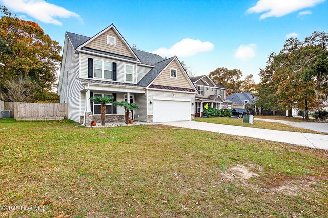 205 Peggys Trace, Sneads Ferry, NC 28460