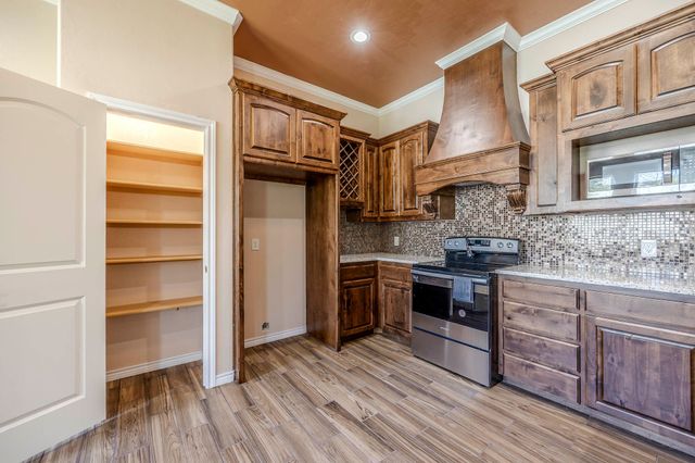 3024 Red Oak Drive, Granbury, TX 76048