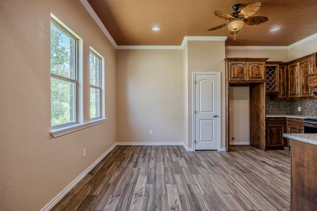 3024 Red Oak Drive, Granbury, TX 76048