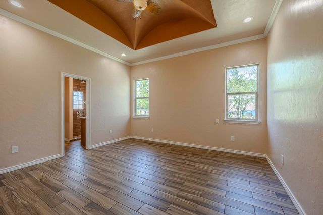3024 Red Oak Drive, Granbury, TX 76048