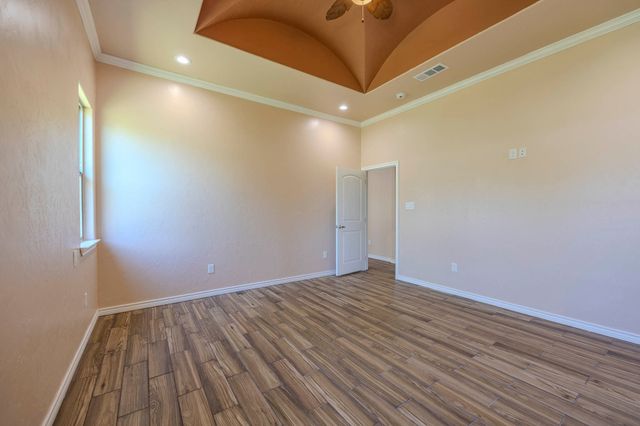 3024 Red Oak Drive, Granbury, TX 76048