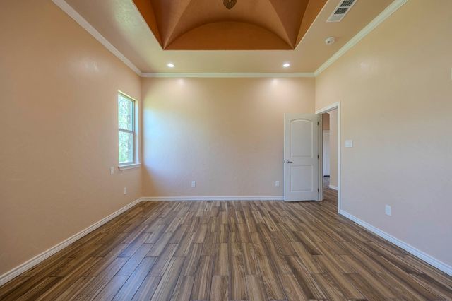 3024 Red Oak Drive, Granbury, TX 76048