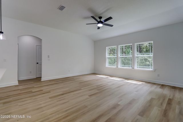 223 S 7TH Street, Macclenny, FL 32063