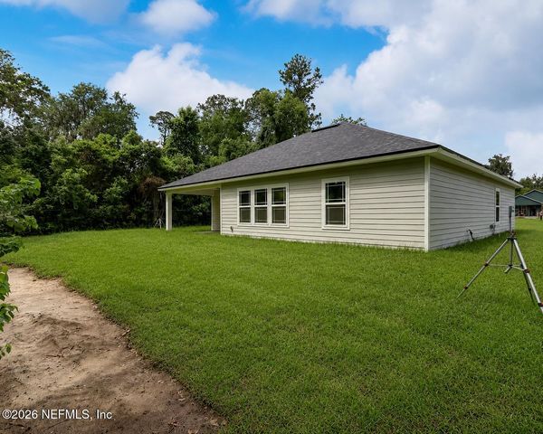 223 S 7TH Street, Macclenny, FL 32063