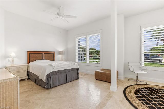 2205 NOBLE CT, Naples, FL 34110