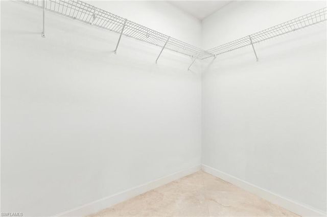 2205 NOBLE CT, Naples, FL 34110