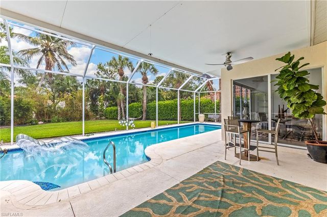 2205 NOBLE CT, Naples, FL 34110