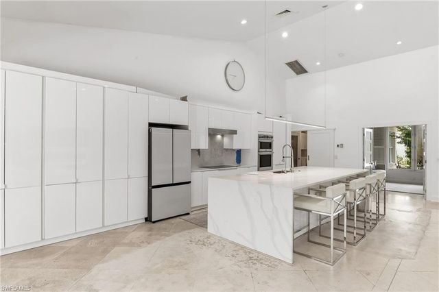 2205 NOBLE CT, Naples, FL 34110