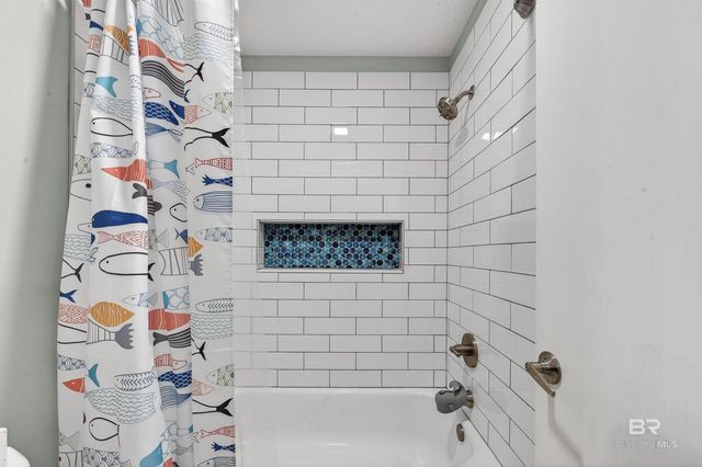 4603 PORT SIDE Lane 303, Gulf Shores, AL 36542