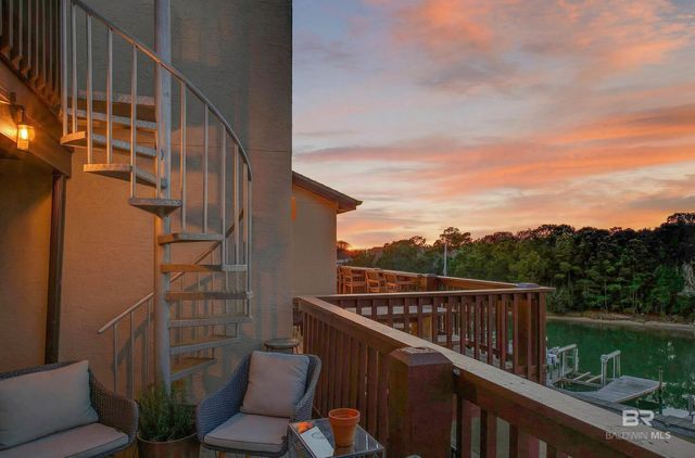 4603 PORT SIDE Lane 303, Gulf Shores, AL 36542