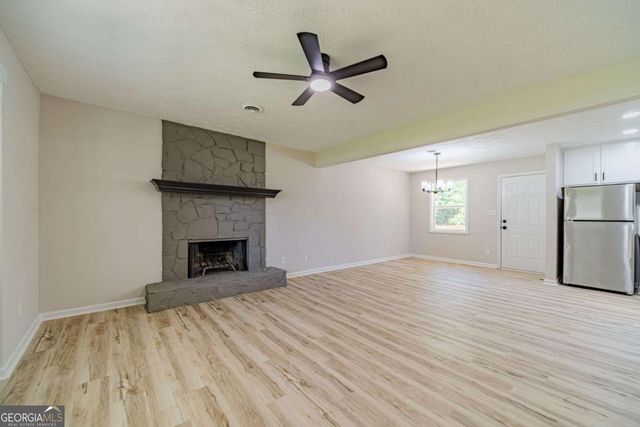 1351 Sommerset Drive, Lawrenceville, GA 30043