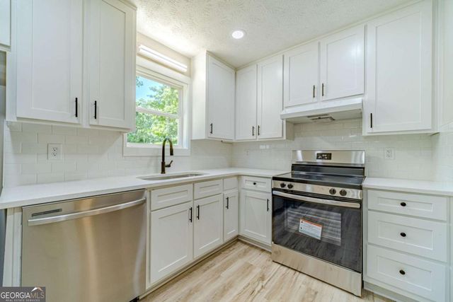 1351 Sommerset Drive, Lawrenceville, GA 30043