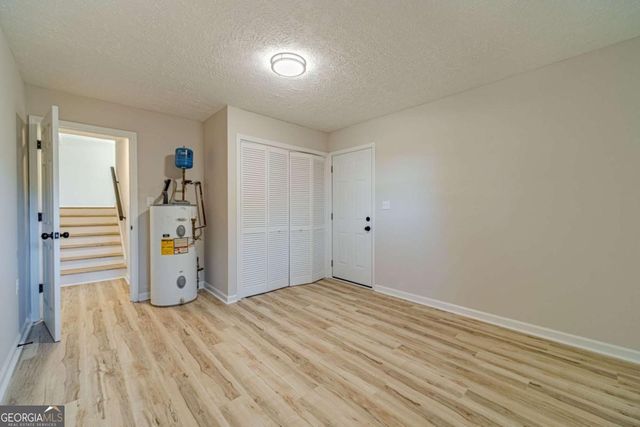 1351 Sommerset Drive, Lawrenceville, GA 30043