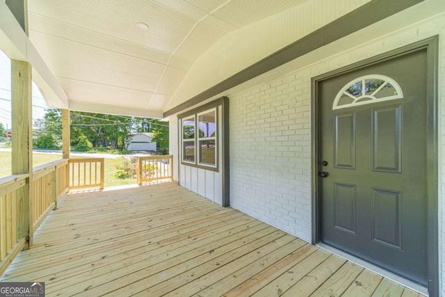 1351 Sommerset Drive, Lawrenceville, GA 30043