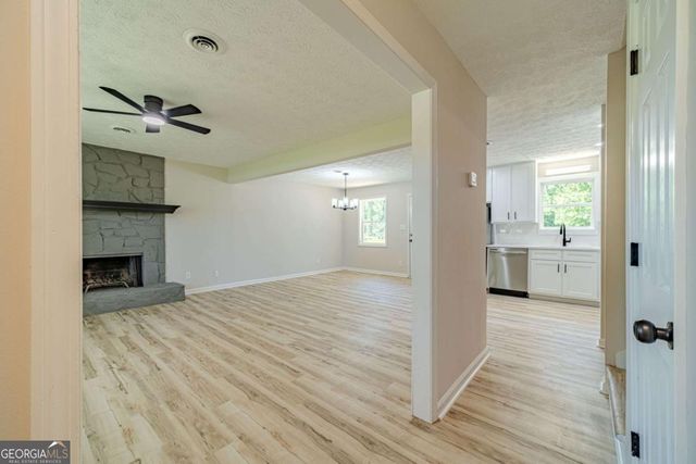 1351 Sommerset Drive, Lawrenceville, GA 30043