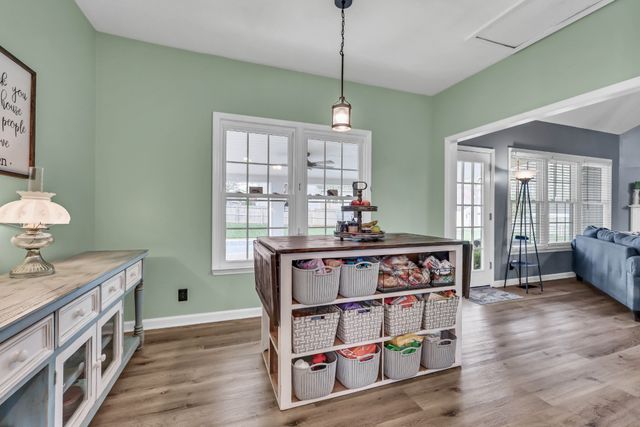 209 Longwood Ln, Clarksville, TN 37043