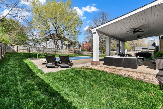 209 Longwood Ln, Clarksville, TN 37043