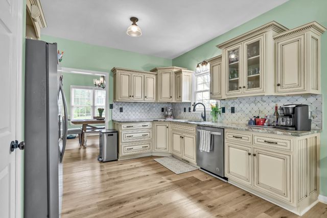 209 Longwood Ln, Clarksville, TN 37043