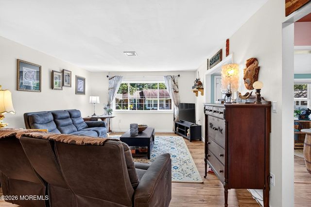 627 Huntington Drive C, Lakewood, NJ 08701