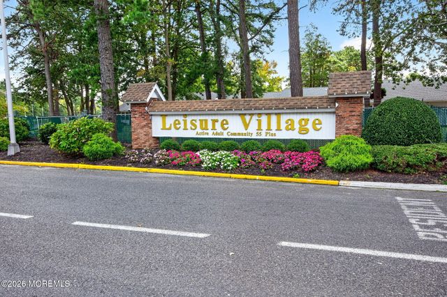 627 Huntington Drive C, Lakewood, NJ 08701