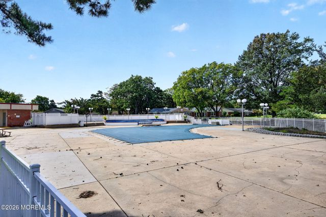 627 Huntington Drive C, Lakewood, NJ 08701