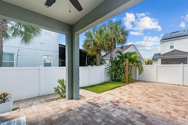 7611 S DESOTO STREET, Tampa, FL 33616