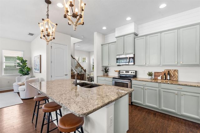 7611 S DESOTO STREET, Tampa, FL 33616