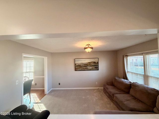 3706 Modesto Rd, Jeffersontown, KY 40299