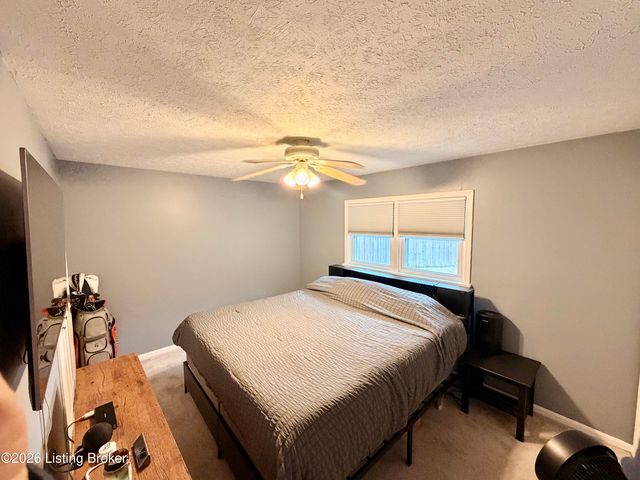 3706 Modesto Rd, Jeffersontown, KY 40299