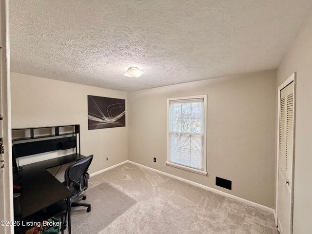 3706 Modesto Rd, Jeffersontown, KY 40299