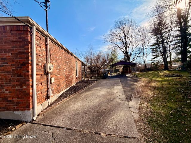 3706 Modesto Rd, Jeffersontown, KY 40299